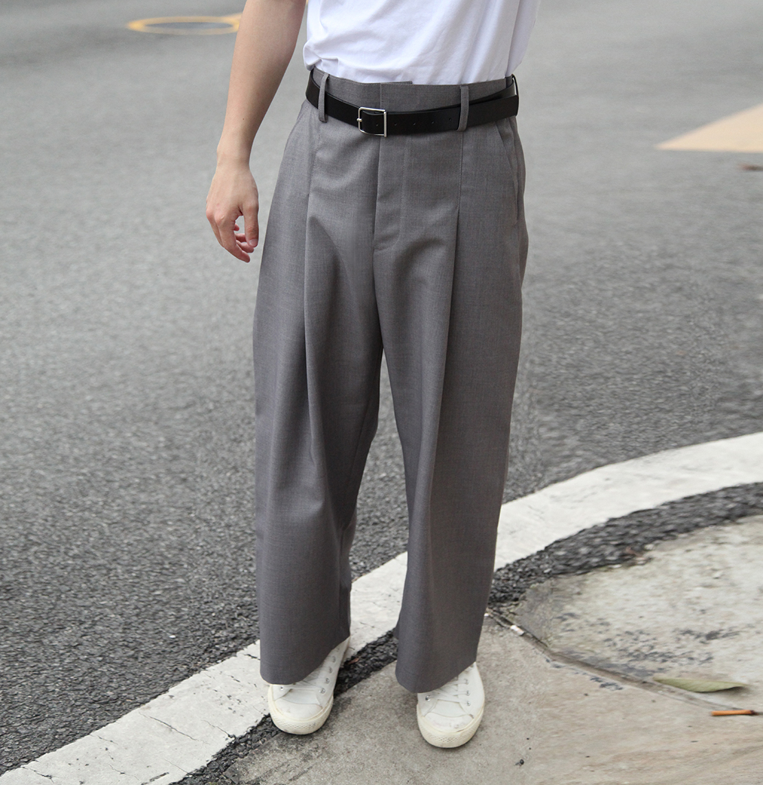 gssu自制高级灰立体剪裁休闲裤