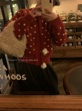 peanut花生家-波点氛围女神圆领波点保暖毛衣(配球球可拆卸)1261