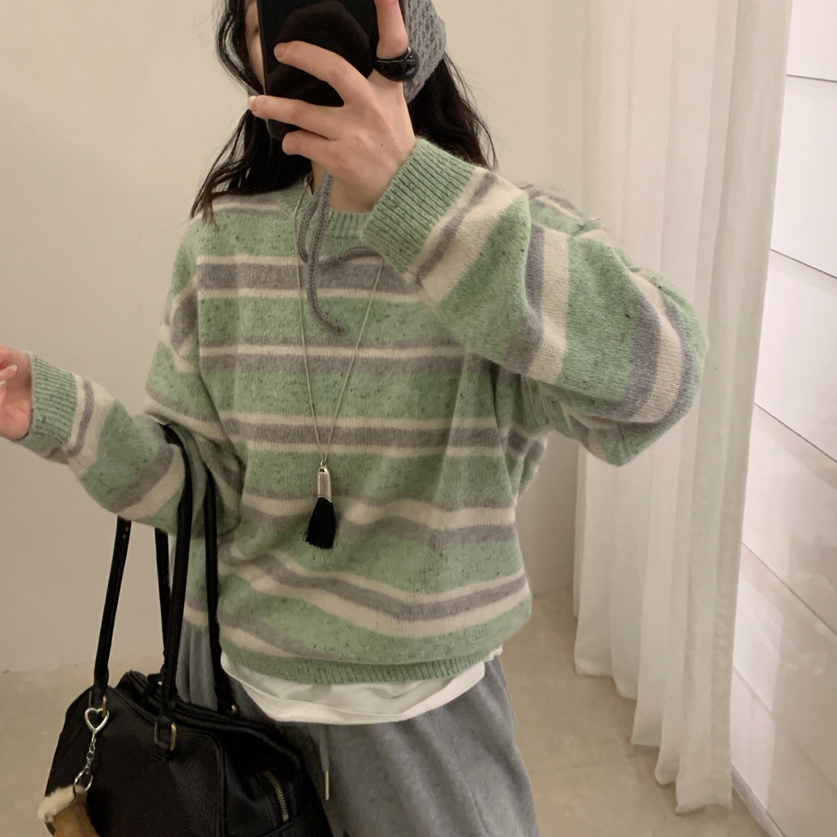 羊毛撞色条纹圆领保暖毛衣针织衫