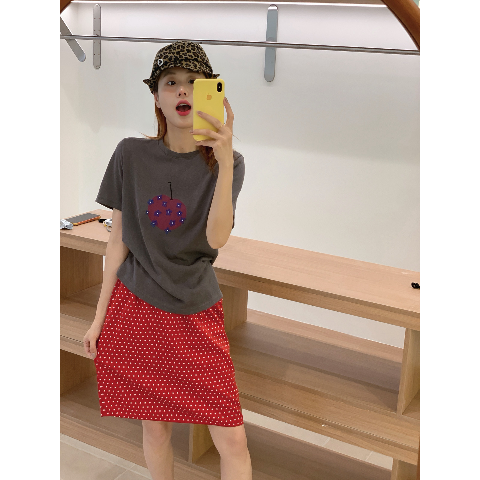 显白波点印花松紧腰半身裙女图片