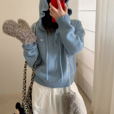 花苞连帽爱心小标半纽扣毛衣女