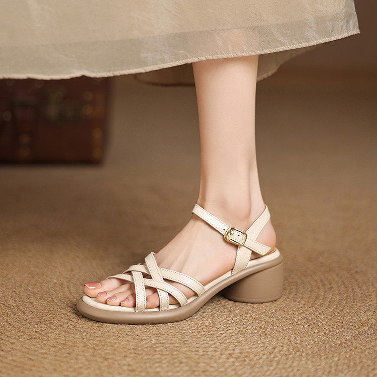 羊皮版夏季40-43码罗马风中跟大码新款超软羊皮软底粗跟露趾凉鞋,女鞋,罗马凉鞋,淘宝优惠券,粉丝福利购,淘宝优惠卷