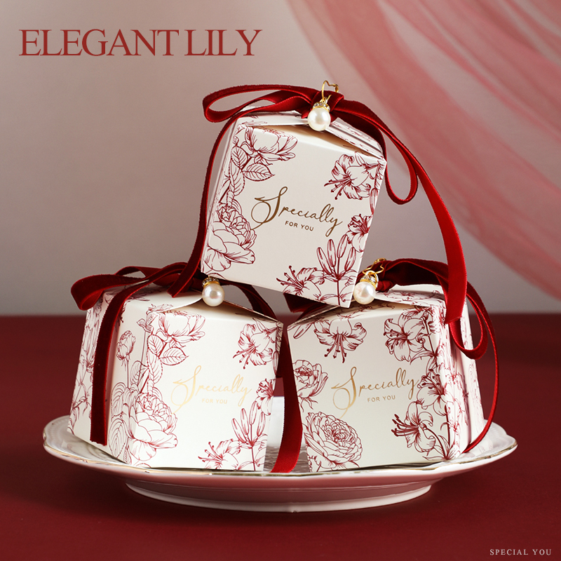 婚礼创意手绘丝绒结婚糖盒红色喜糖盒网红精致高端小众法式小礼盒