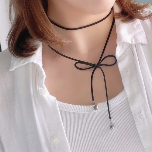 黑色颈部细绑绳蝴蝶结项圈爱心吊坠项链女系带颈链锁骨链脖子配饰