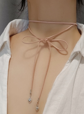 蝴蝶结绑带爱心挂坠丝带系脖项链女2026新款项圈choker脖子装饰品