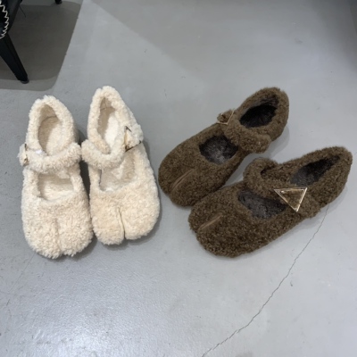 女分趾一字扣加绒内增高豆豆鞋