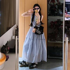 灰色短袖连衣裙子女2025夏季新款今年流行小个子收腰包臀短裙