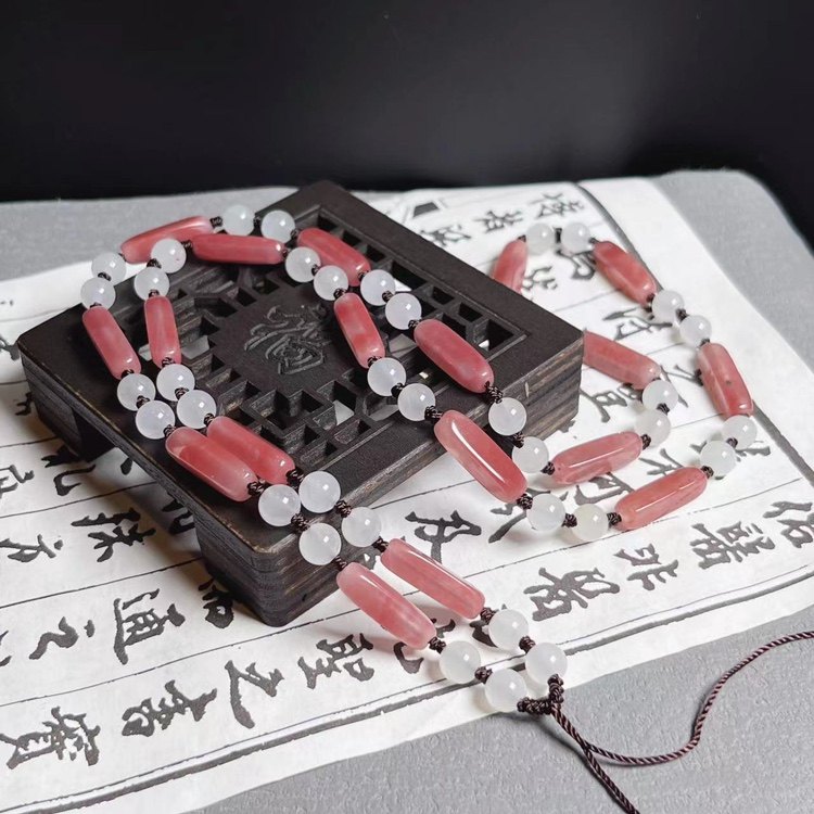 鸡血玉贵妃料项链配饰吊坠珠链手工编织红色手工编织链子带证书