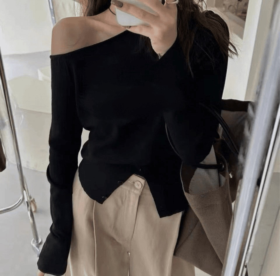 露肩性感修身显瘦辣妹短上衣下摆扣子设计针织打底衫女