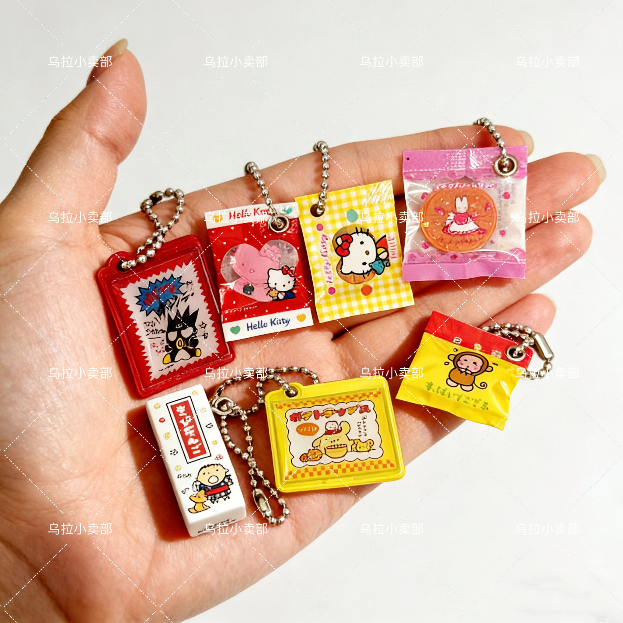 【现货】日本万代 扭蛋食玩散货 三丽鸥角色 迷你零食袋造型 挂件,模玩/动漫/周边/娃圈三坑/桌游,盒蛋/扭蛋/联名摆件,淘宝优惠券,粉丝福利购,淘宝优惠卷