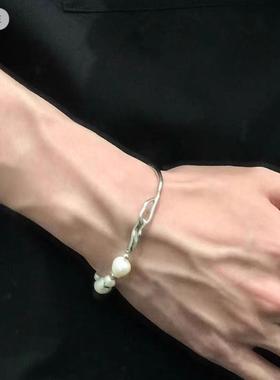 冲哥来一件|24SS流光弯曲拼接异形巴洛克珍珠精致小众男女手链