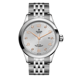 帝舵1926系列镶钻玫瑰金指针时尚钢带自动机械女表M91350-0003