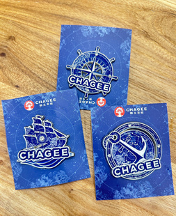 正品代购霸王茶姬浙江地区限定船舵海船船锚盲盒徽章周边