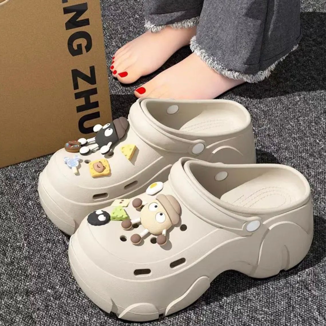 7CM厚底增高洞洞鞋女士2025新款