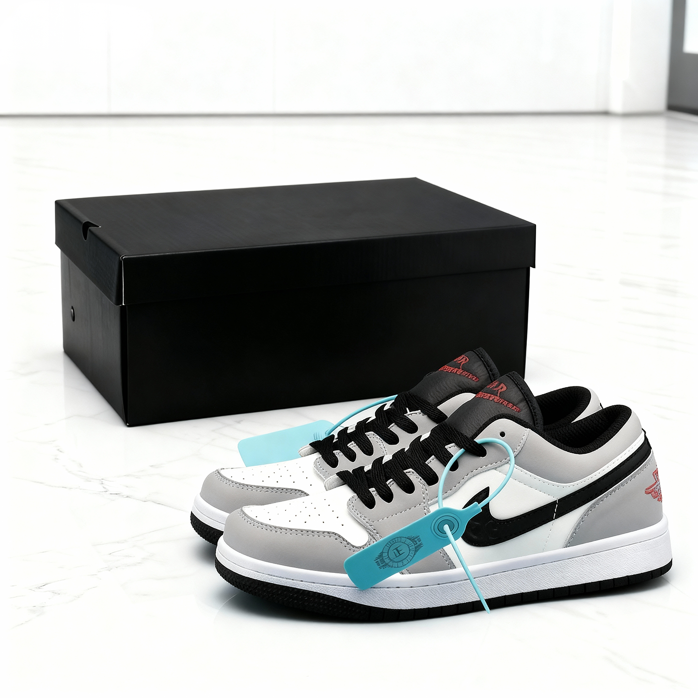 莆田AJ男鞋烟灰冬季加绒运动休闲百搭低帮aj1黑白熊猫莆由板鞋女