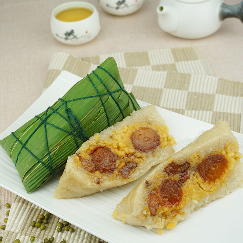 粽乡园新鲜五花肉粽广式绿豆双蛋黄鲜肉粽子现做每只250克X4只装,粮油调味/速食/干货/烘焙,粽子,淘宝优惠券,粉丝福利购,淘宝优惠卷