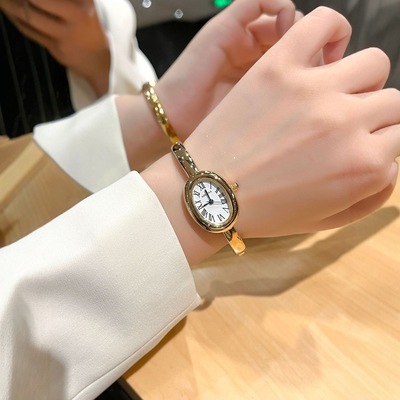 2025年新款女士手表时尚潮流