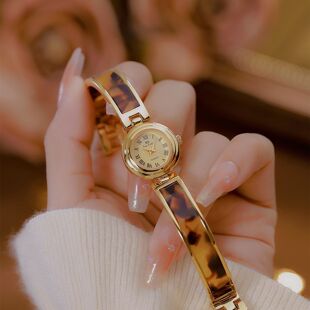 2025年正品BS手表女时尚潮流抖音爆款小众轻奢中古防水琥珀手镯链