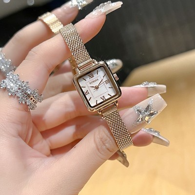 2025年新款时尚潮流防水方形手表