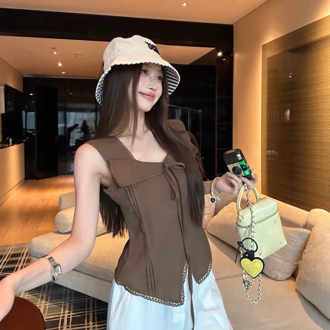 复古咖啡色设计感系带无袖背心女夏季蕾丝拼接气质收腰修身小上衣