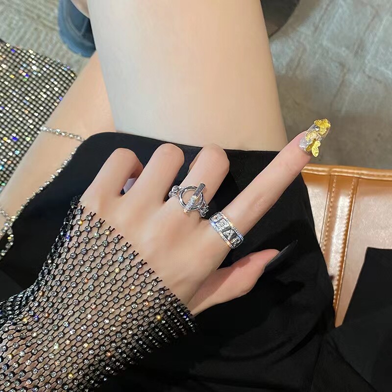 欧美镶钻石袖子百搭防晒涤轮女