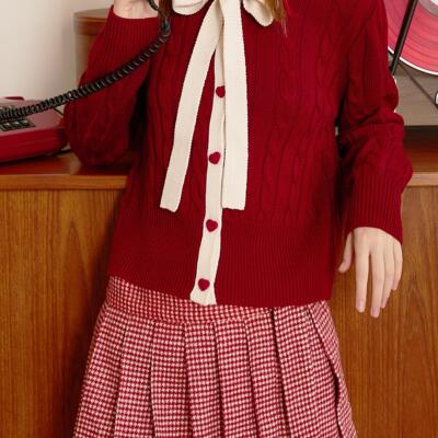 En blanc.ligne crème原创设计红白蝴蝶结系带领绞花针织开衫