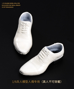 现货1/6男兵人鞋子实心潮流运动鞋 可匹配HT AT JO包胶拆脚男素体