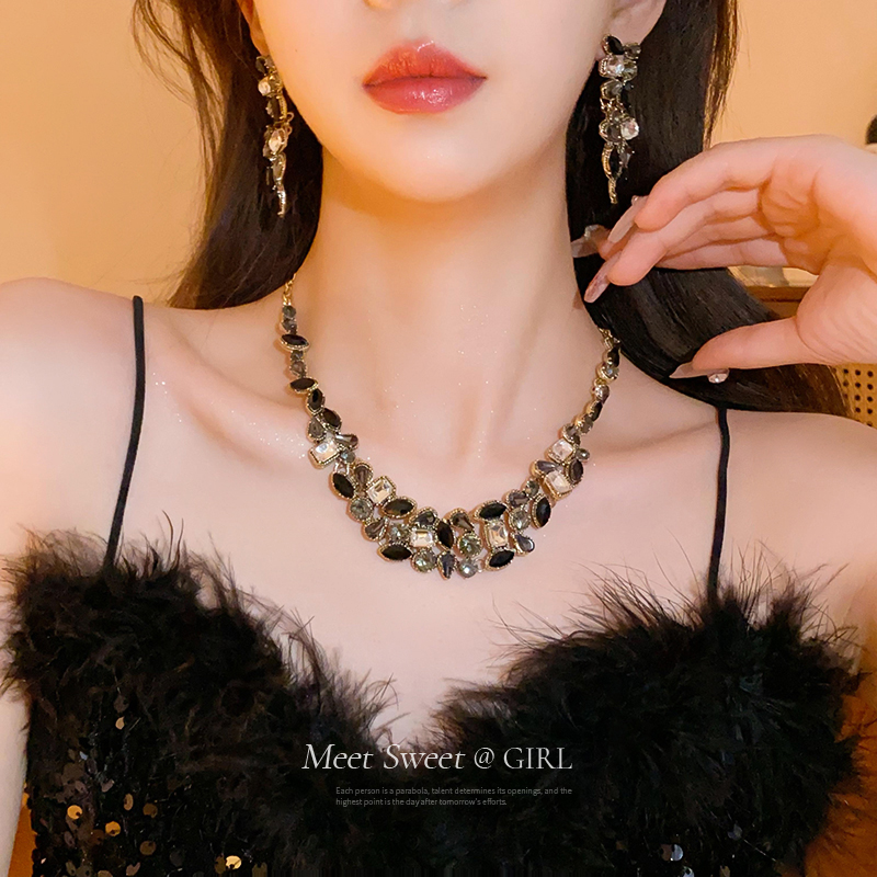 夸张欧美黑色项链女款2025新款轻奢小众高级感复古锁骨链礼服配饰