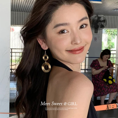 夸张欧美复古金属圆圈耳环