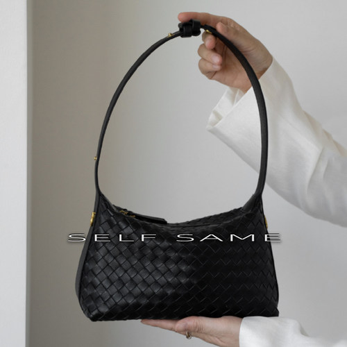 SELFSAME羊皮手工编织腋下包