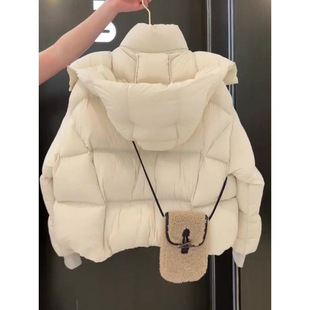 冬季羽绒服女2025新款上档次年轻漂亮面包服高级感好看短款外套