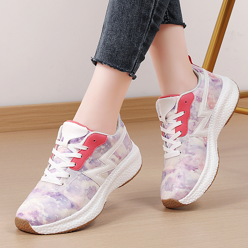 妈妈鞋踩屎感大码女鞋防水运动鞋