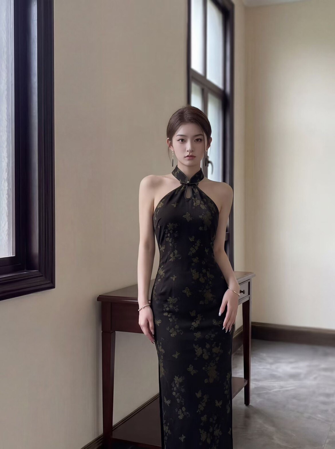 提花烫金长款改良中式气质2026无袖连衣裙礼服黑蕾丝旗袍显瘦优雅
