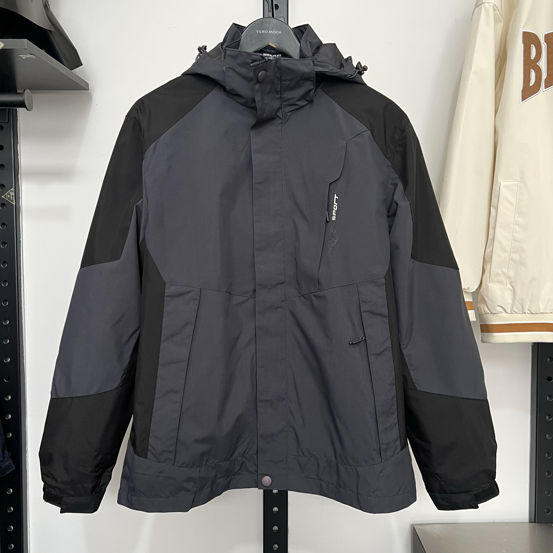 JJ拼接冲锋衣户外防风男女情侣防水秋冬款加绒外套运动登山服夹克