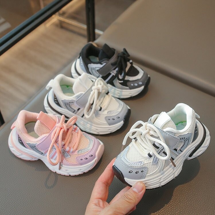 儿童网面运动鞋2026春夏儿童网面透气跑步鞋男女童休闲软底老爹鞋