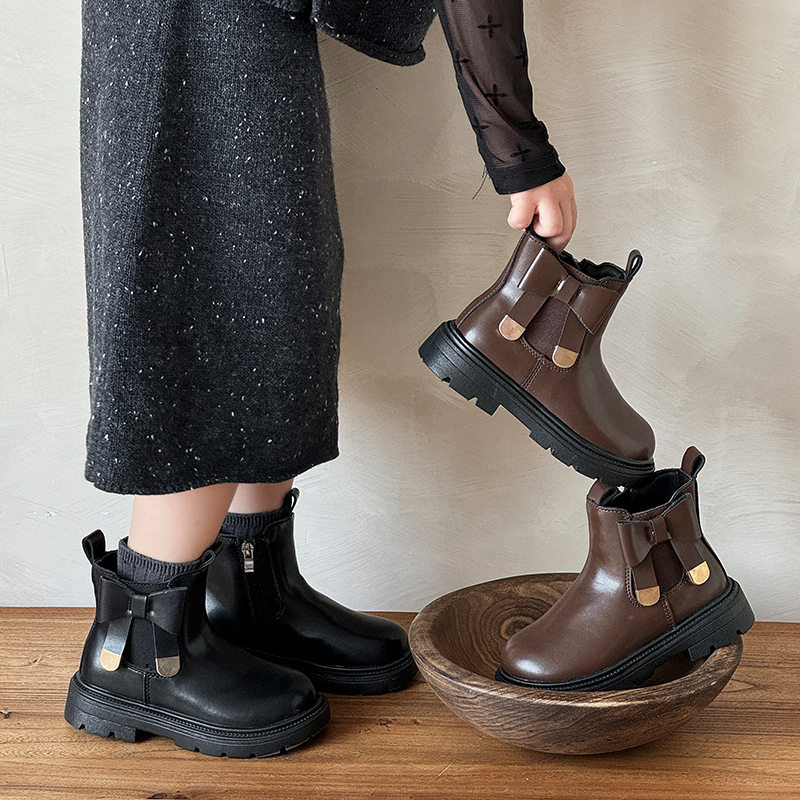 精致女童短靴中大童烟筒靴2025新款秋冬时尚舒适英伦风软底单靴子