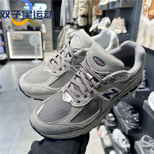 NEWBALANCE经典复古透气跑步鞋