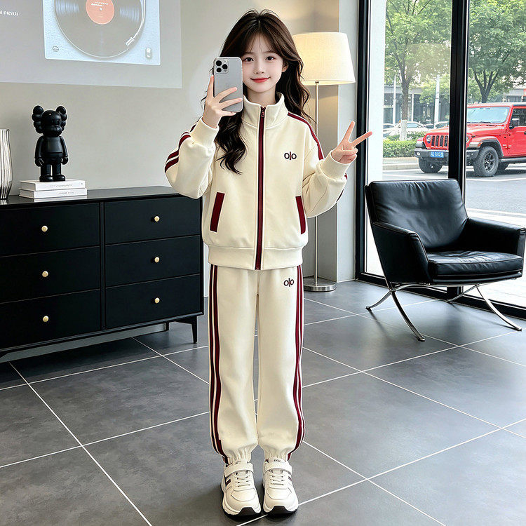 女童套装秋装2026新款洋气儿童春秋季穿搭运动服女大童巨好看衣服