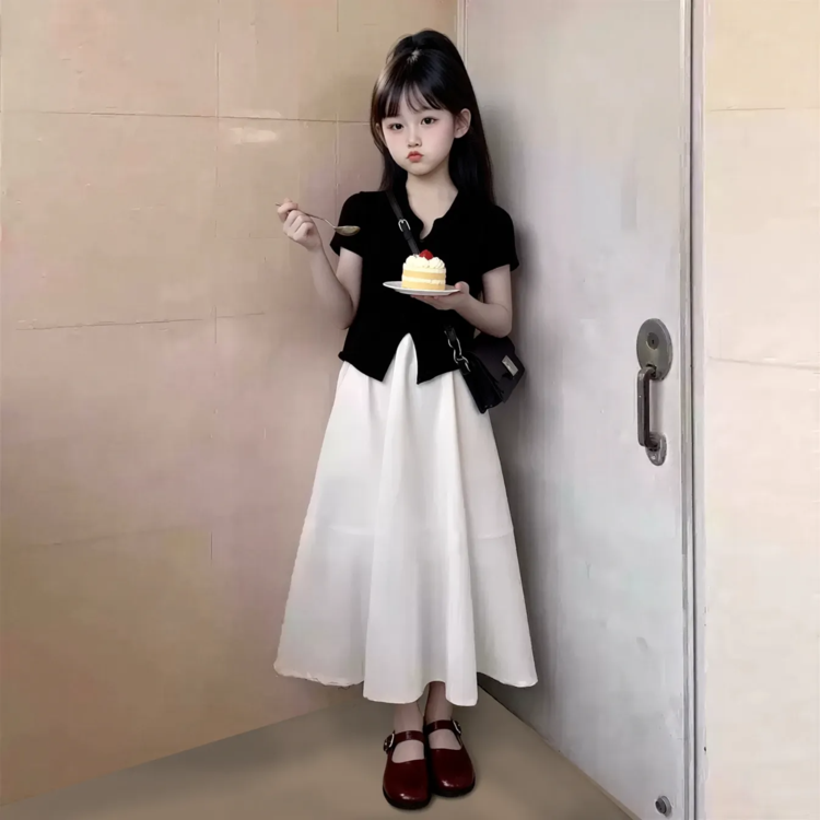 夏季女童2026超火穿搭配一整套微胖漂亮巨好看的连衣裙子两件套装