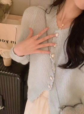 安璃 ANLI 不规则花边设计爱心扣蓝色显白毛衣柔软甜美针织衫新款