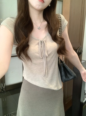 安璃 简约圆领绑带灰色短袖上衣时髦百搭显瘦透气通勤T恤夏季新款