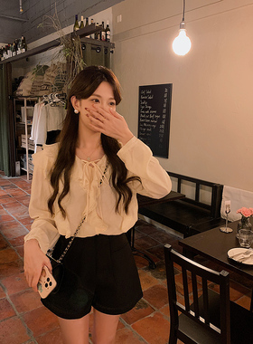 安璃 ANLI 多层荷叶花边V领白色衬衫温柔纯洁感百搭打底上衣新款