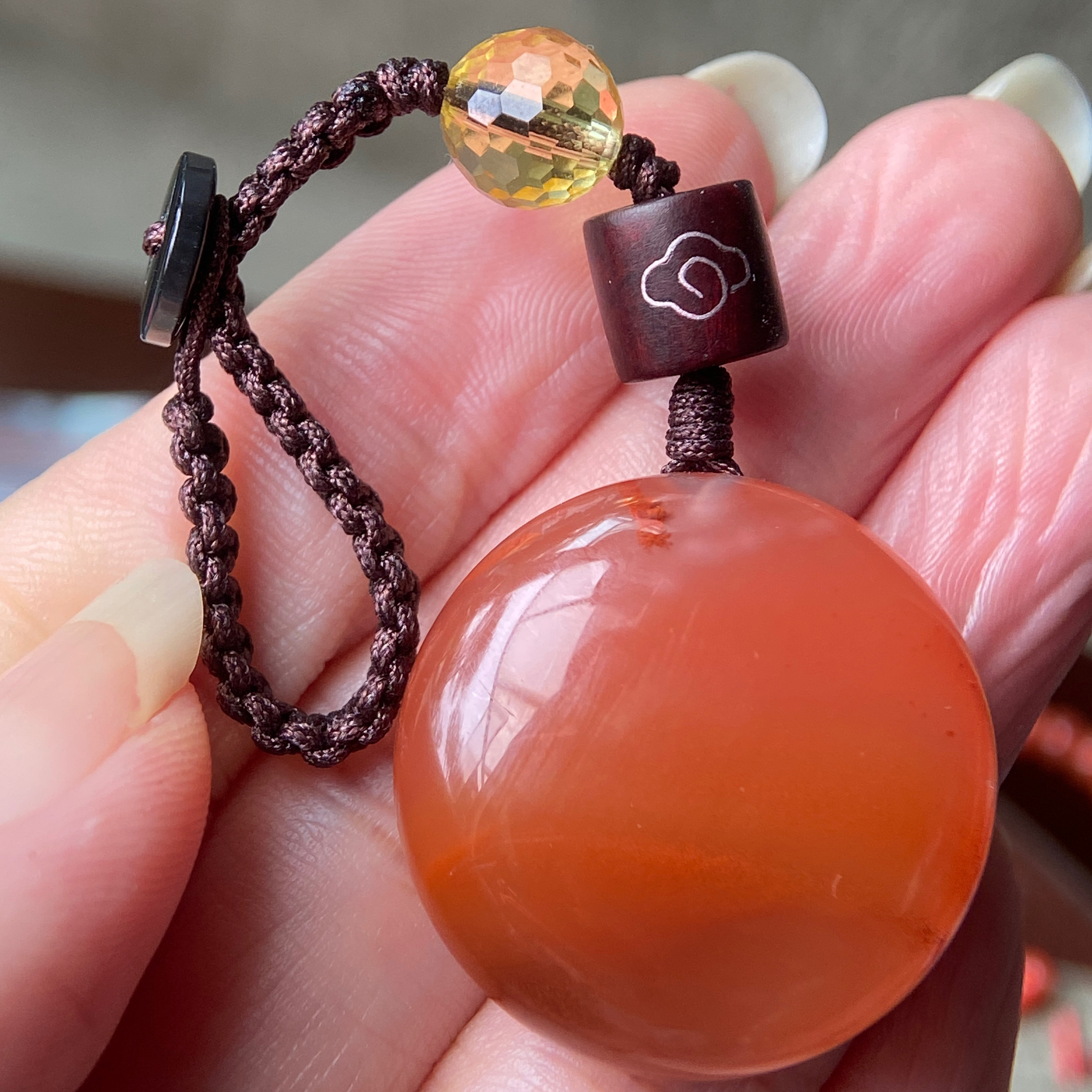 天然九口南红玛瑙圆形无事牌火焰纹吊坠手机包包挂绳DIY 配件