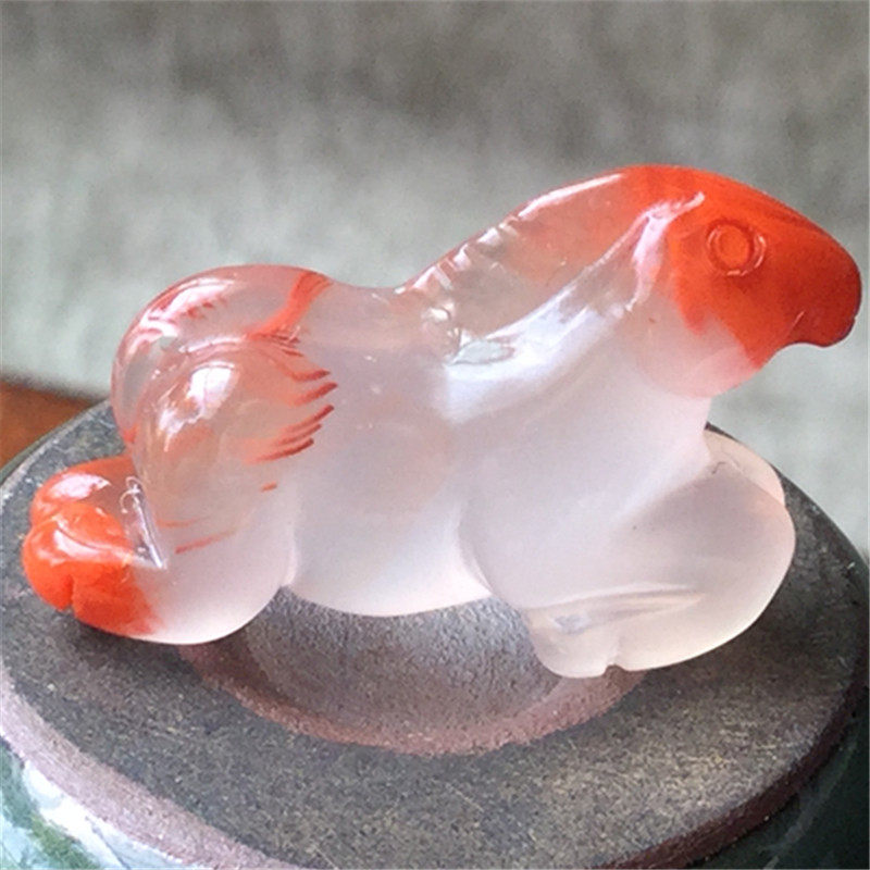 天然南红玛瑙手工雕刻立体生肖马吊坠 荔枝冻冰飘红玉石挂件