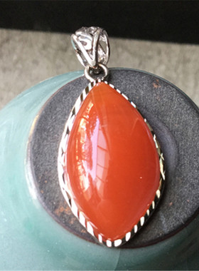 天然南红玛瑙樱桃红吊坠 925银镶嵌项坠挂饰