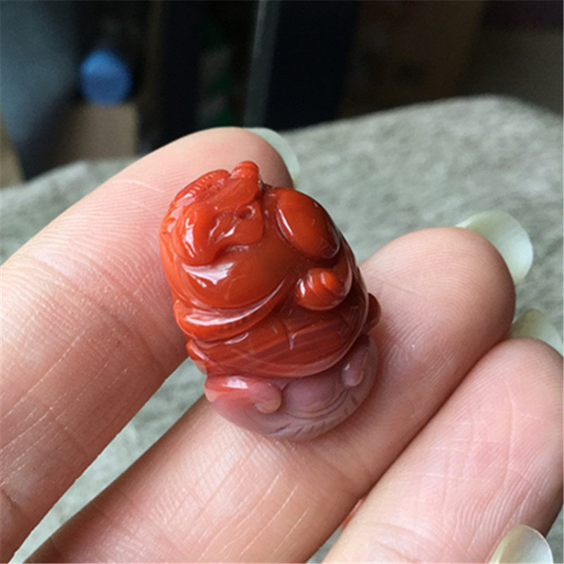 天然川料南红玛瑙貔貅吊坠雕件 柿子红巧色瑞兽雕刻挂饰项坠