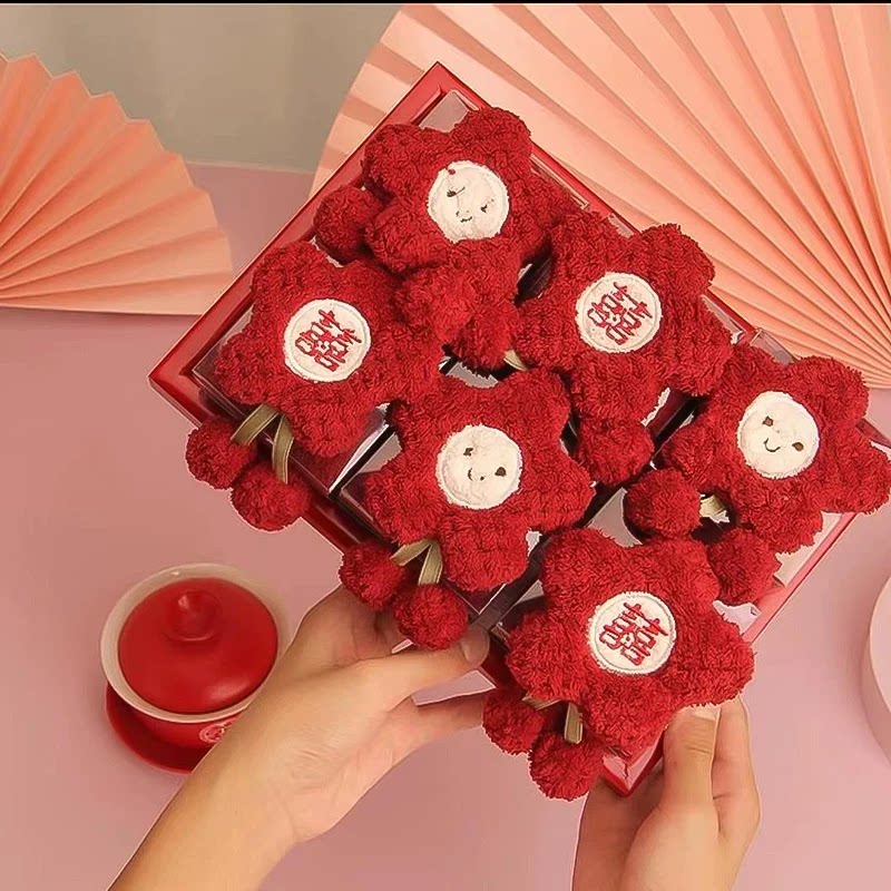 毛巾伴手礼花朵结婚喜字小方巾珊瑚绒伴娘单品订婚擦手巾礼品实用