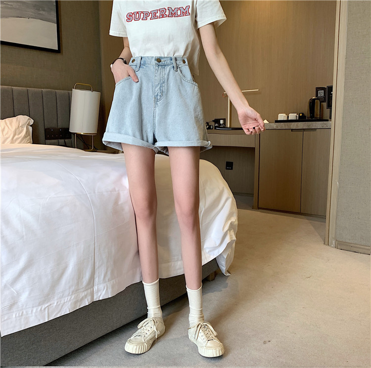 South Korea's new versatile multi button thin high waist meat covered age reducing denim wide leg shorts