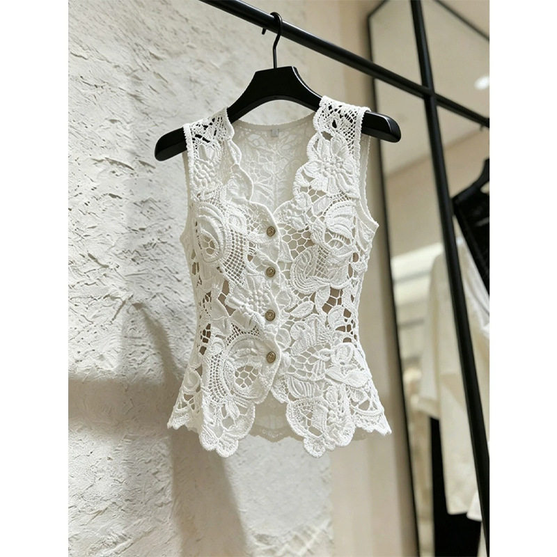 白色v领蕾丝吊带背心女夏季高级感独特漂亮绝美外穿修身无袖上衣