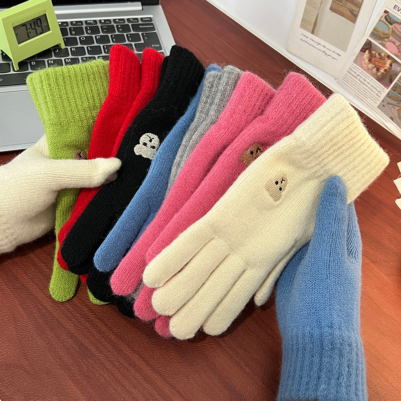 韩系可爱小熊手套女针织可触屏学生手套秋冬百搭保暖加厚骑行手套